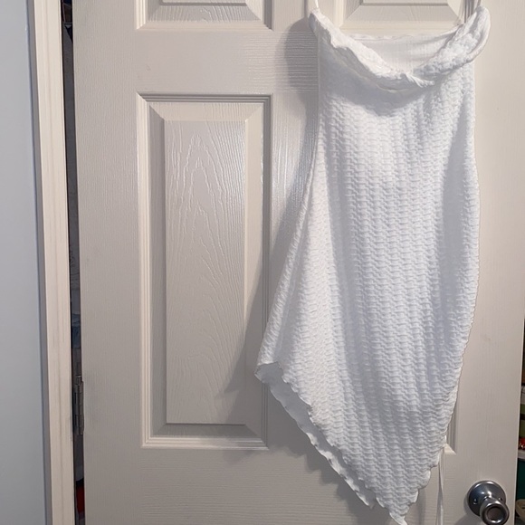 White Dress - Picture 2 of 3